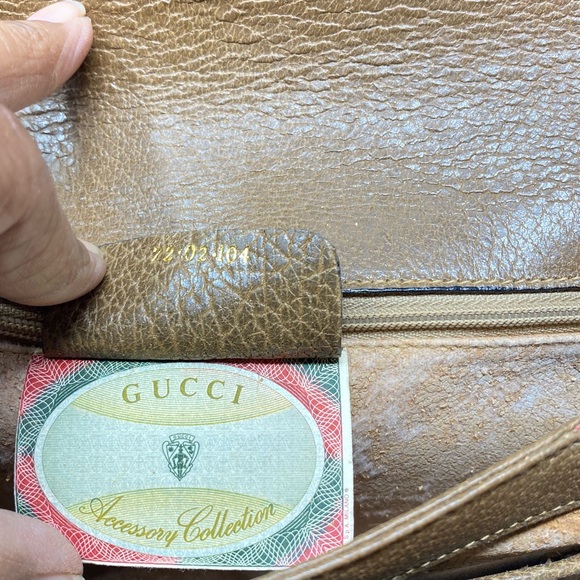 Gucci Vintage Shoulder Bag Circa 1980’s. - Picture 8 of 15